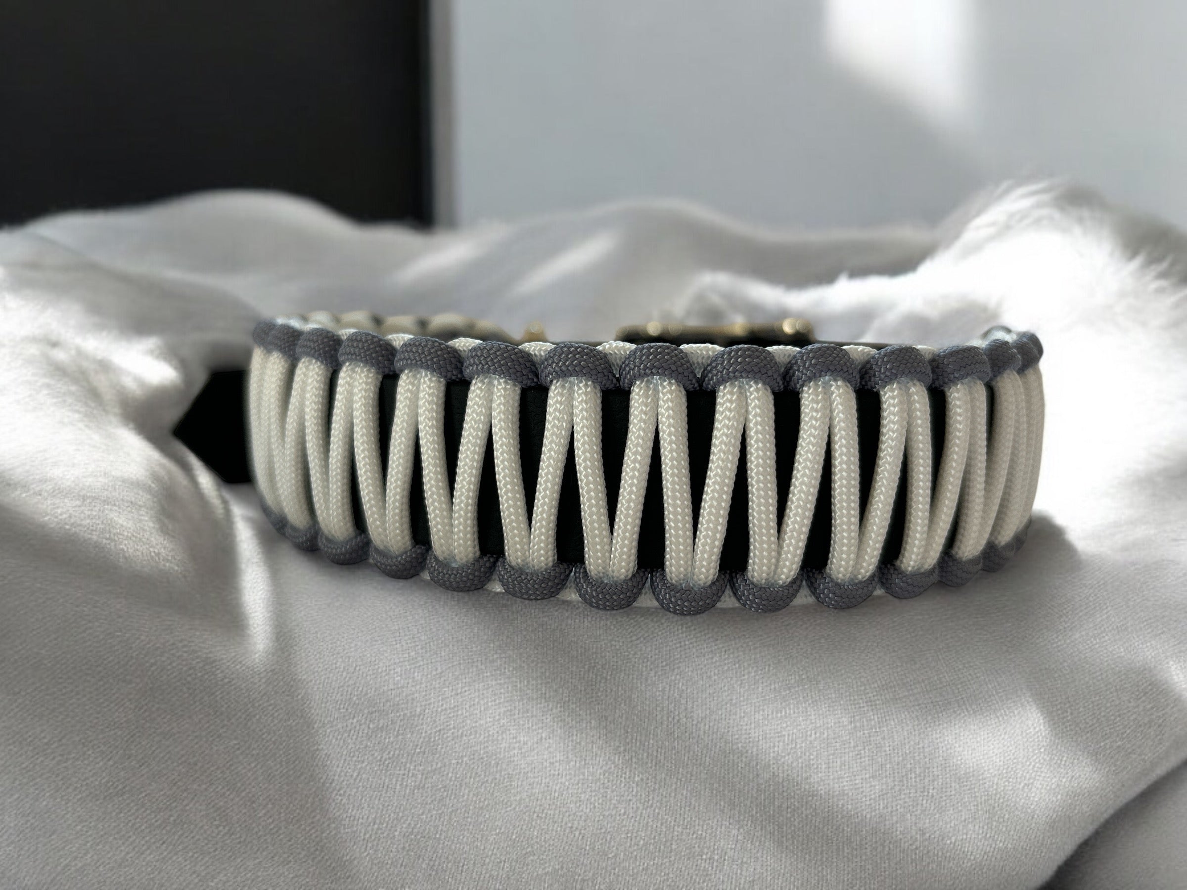 Collier Elite